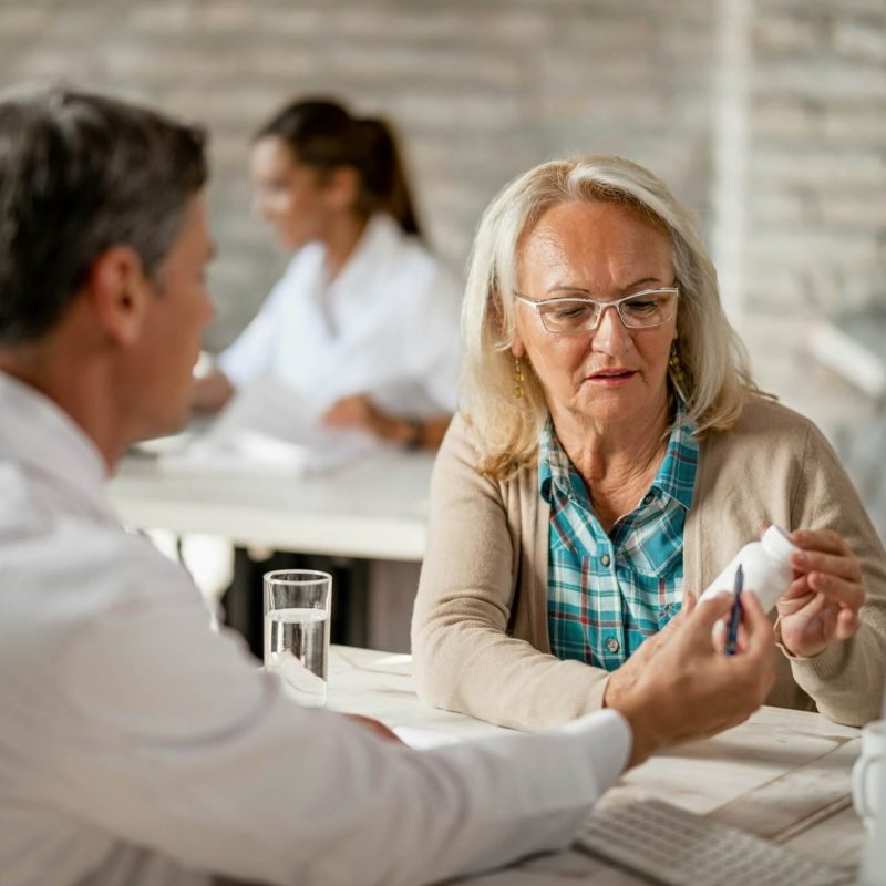 consulto de médicos adultos mayores